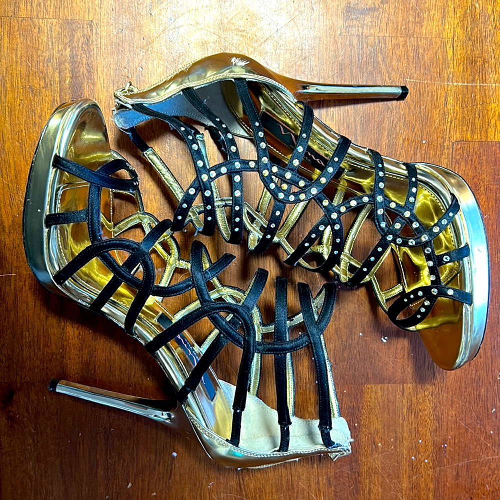 Nina leather black and gold heels.  Jeweled.  Size 7 US/37 EUR.